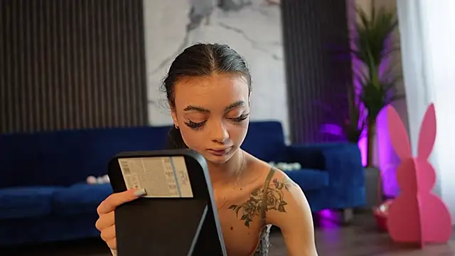 RachelRavee online show from 04-06-26, 04:46