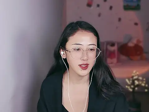 Queena  online show from 01-08-26, 03:25