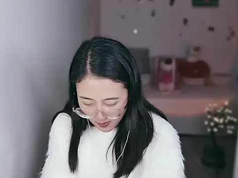 Queena  online show from 01-12-26, 03:34