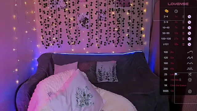 Evaa Braunn online show from 01-13-26, 02:17