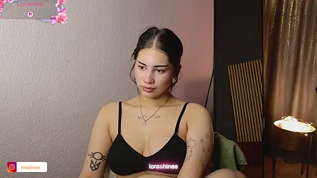 LoraShines online show from 03-23-26, 07:29