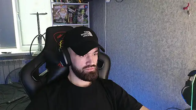 Nik Namee online show from 11-21-25, 11:42