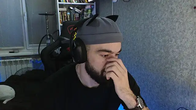 Nik Namee online show from 11-27-25, 05:20