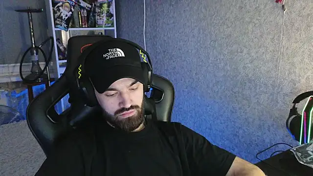 Nik Namee online show from 12-21-25, 04:41