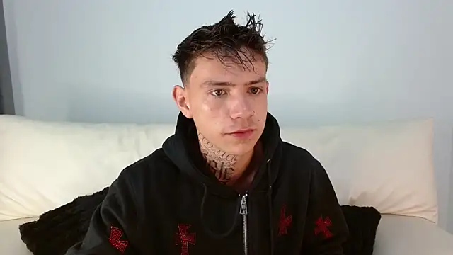 hot teo  online show from 01-06-26, 11:03