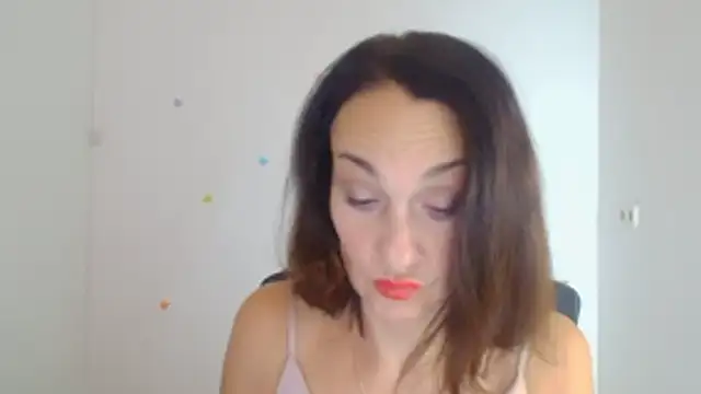 Snapshot of Rosie_Rosee chatting on 11-10-25, 12:15 Rosie Rosee online show from 11-10-25, 12:15