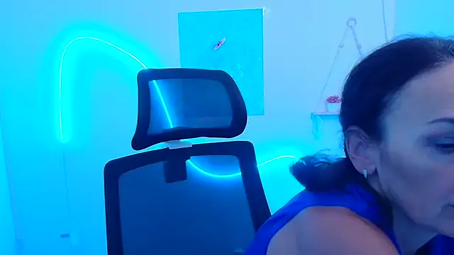 Snapshot of Rosie_Rosee chatting on 12-01-25, 12:21 Rosie Rosee online show from 12-01-25, 12:21