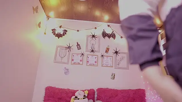 Snapshot of Cielo_Andrade chatting on 10-14-25, 12:28 Cielo Andrade online show from 10-14-25, 12:28