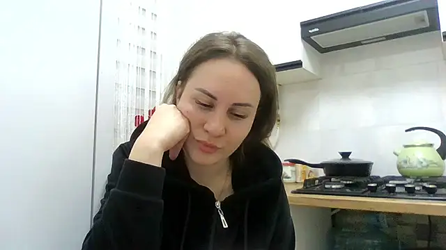 Snapshot of MeadowEyes chatting on 04-21-26, 06:55 MeadowEyes online show from 04-21-26, 06:55