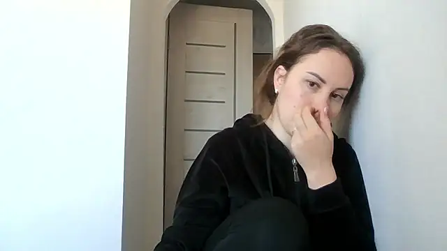 Snapshot of MeadowEyes chatting on 04-22-26, 08:06 MeadowEyes online show from 04-22-26, 08:06
