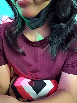 Snapshot of Royal_Shona chatting on 11-13-25, 06:18 Royal Shona online show from 11-13-25, 06:18