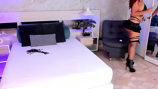 Natashaa-bluer online show from 10-23-25, 01:32