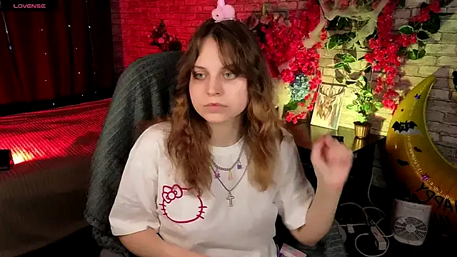 Ame Chan online show from 10-28-25, 02:09