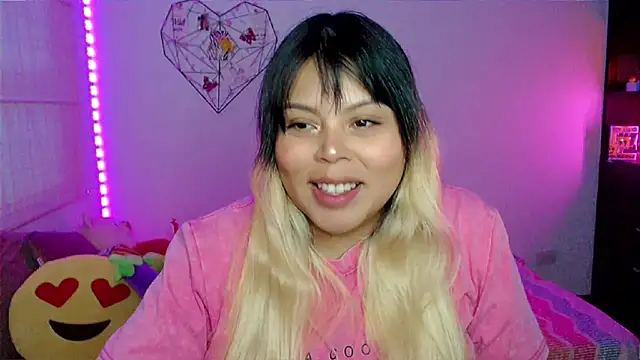 EllieMoonX online show from 04-17-26, 11:08