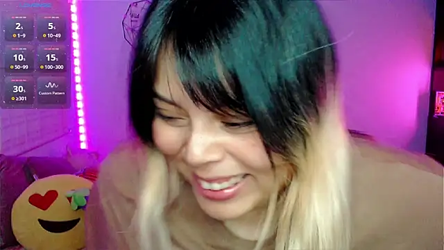 EllieMoonX online show from 04-22-26, 12:02