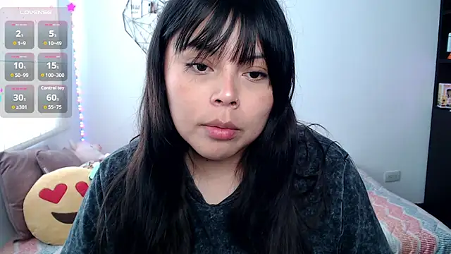 Snapshot of EllieMoonX chatting on 06-12-26, 07:24 EllieMoonX online show from 06-12-26, 07:24