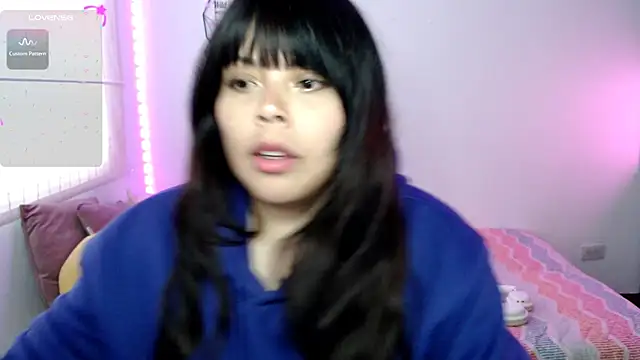 Snapshot of EllieMoonX chatting on 07-09-26, 10:47 EllieMoonX online show from 07-09-26, 10:47