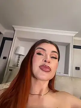 AbrilColls  online show from 06-10-26, 12:55