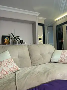 AbrilColls  online show from 07-20-26, 05:33