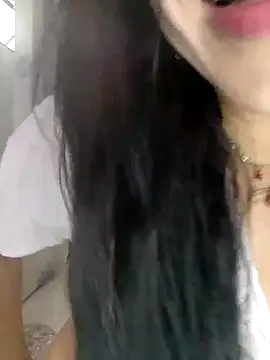 you yuyuu online show from 10-27-25, 04:22