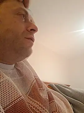 Snapshot of DelayedAnalog720 chatting on 02-16-26, 04:30 DelayedAnalog720 online show from 02-16-26, 04:30