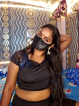 Sweet-Maddlina online show from 10-28-25, 05:11