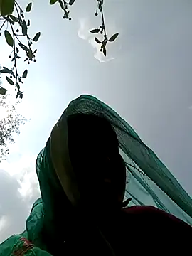 Hot hat online show from 10-20-25, 06:58