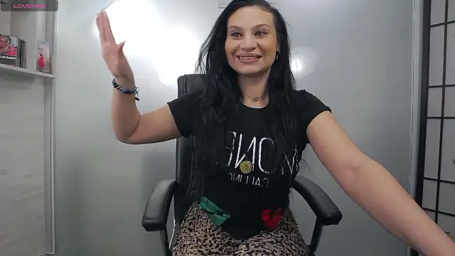 YaraXCox online show from 02-07-26, 03:32