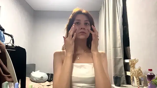 WildPeachh online show from 11-20-25, 07:57