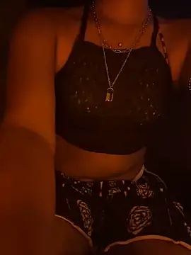 Snapshot of mamtasingh12 chatting on 10-18-25, 12:50 mamtasingh12 online show from 10-18-25, 12:50