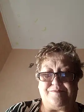 Katherine735 online show from 12-17-25, 05:41