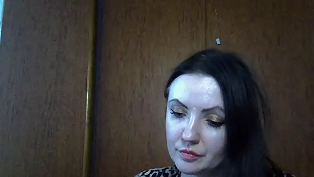 Snapshot of Kalorinn chatting on 02-20-26, 04:07 Kalorinn online show from 02-20-26, 04:07