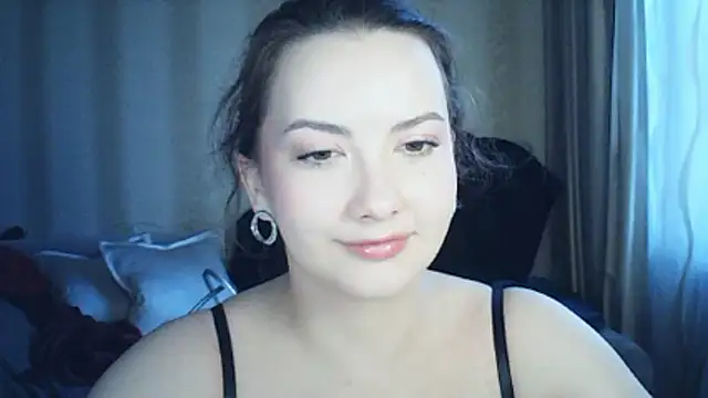 Snapshot of MoodieMira chatting on 04-03-26, 03:54 MoodieMira online show from 04-03-26, 03:54