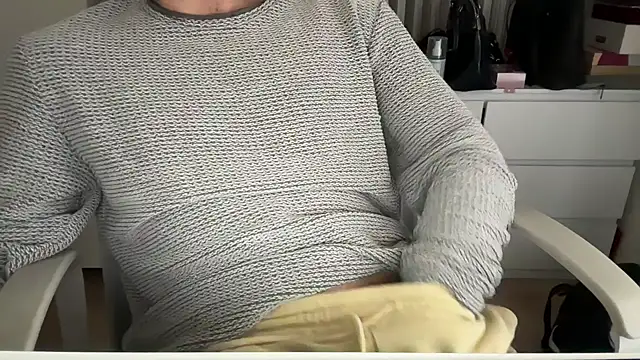 Snapshot of matrixx_9 chatting on 05-04-26, 11:17 matrixx 9 online show from 05-04-26, 11:17