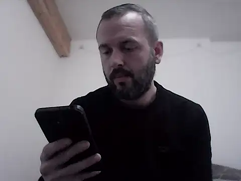 Snapshot of Mike_3789 chatting on 11-07-25, 12:49 Mike 3789 online show from 11-07-25, 12:49