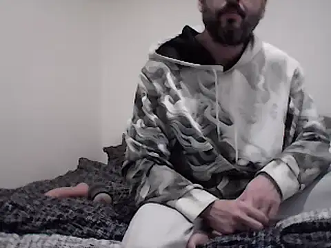 Snapshot of Mike_3789 chatting on 11-17-25, 02:56 Mike 3789 online show from 11-17-25, 02:56