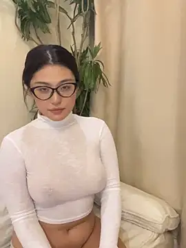 zhenzhen666 online show from 10-26-25, 12:44