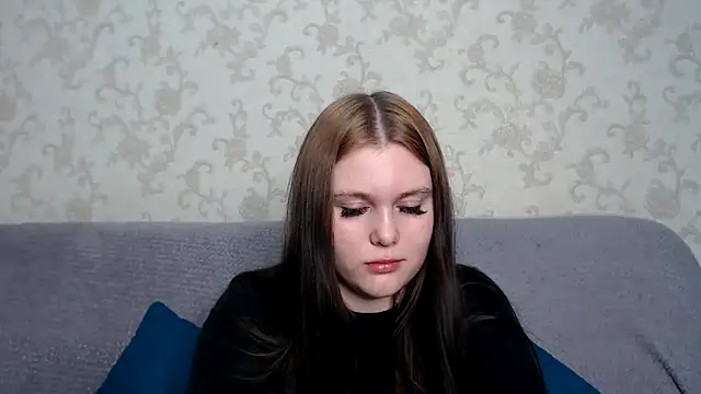 Musegirl online show from 11-10-25, 08:35