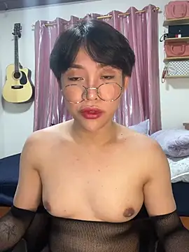 Keyka15 online show from 02-12-26, 03:51