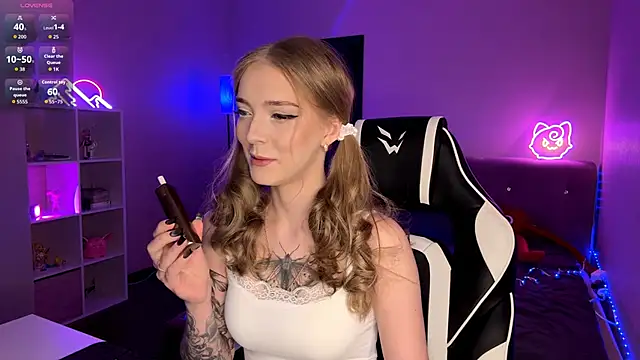 EvaPeace online show from 03-28-26, 01:33