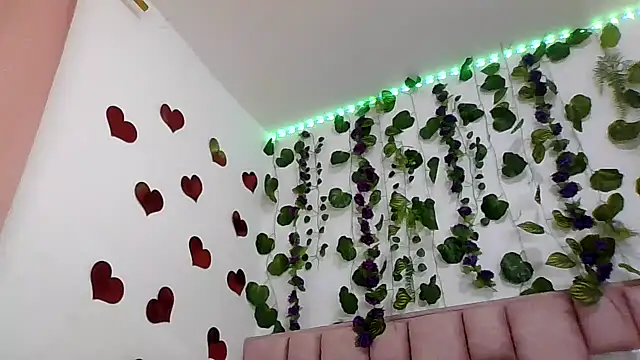 abby moss 2 online show from 04-19-26, 06:10