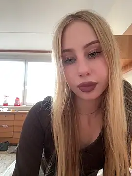 JudithCarly online show from 12-17-25, 02:23