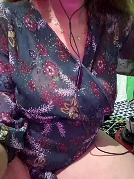Snapshot of Prinsisa_sara chatting on 06-17-26, 03:57 Prinsisa sara online show from 06-17-26, 03:57