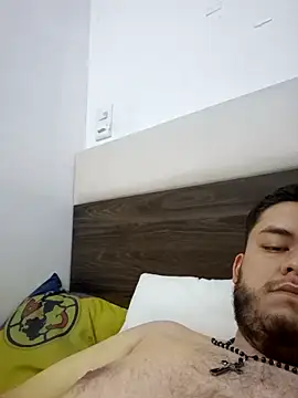 Snapshot of rich_ryx chatting on 12-14-25, 01:33 rich ryx online show from 12-14-25, 01:33