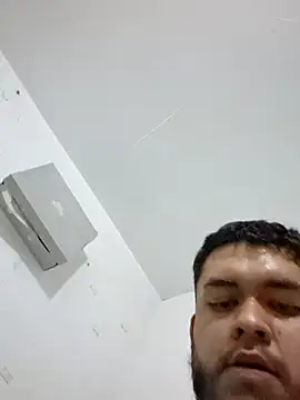 Snapshot of rich_ryx chatting on 12-15-25, 06:06 rich ryx online show from 12-15-25, 06:06