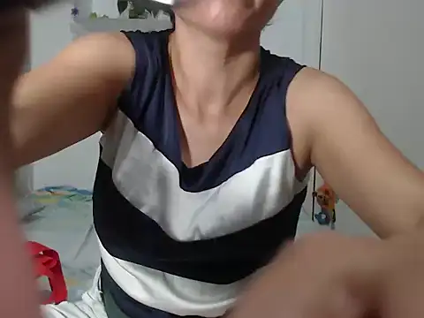 Renata Rivas online show from 02-05-26, 03:44