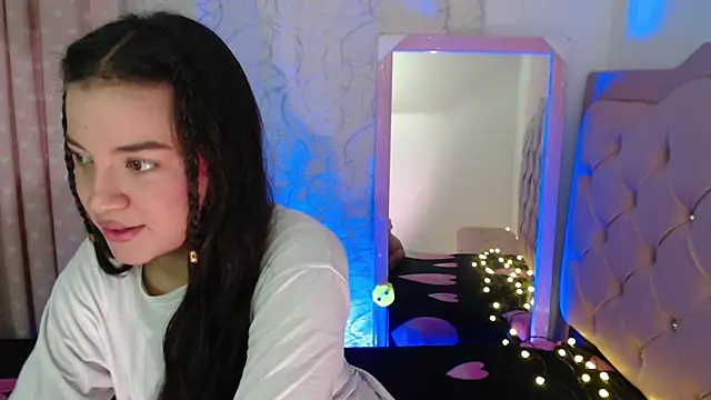 beauty lana18 online show from 11-13-25, 01:26