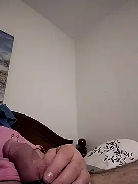 Snapshot of shyguy8569 chatting on 11-16-25, 01:55 shyguy8569 online show from 11-16-25, 01:55