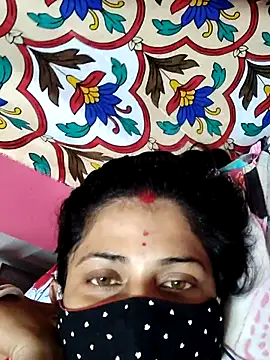 Snapshot of Khushi-20 chatting on 10-25-25, 09:17 Khushi-20 online show from 10-25-25, 09:17