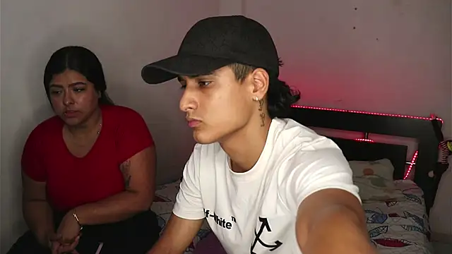 Snapshot of AnyRUSSO chatting on 12-20-25, 05:47 AnyRUSSO online show from 12-20-25, 05:47